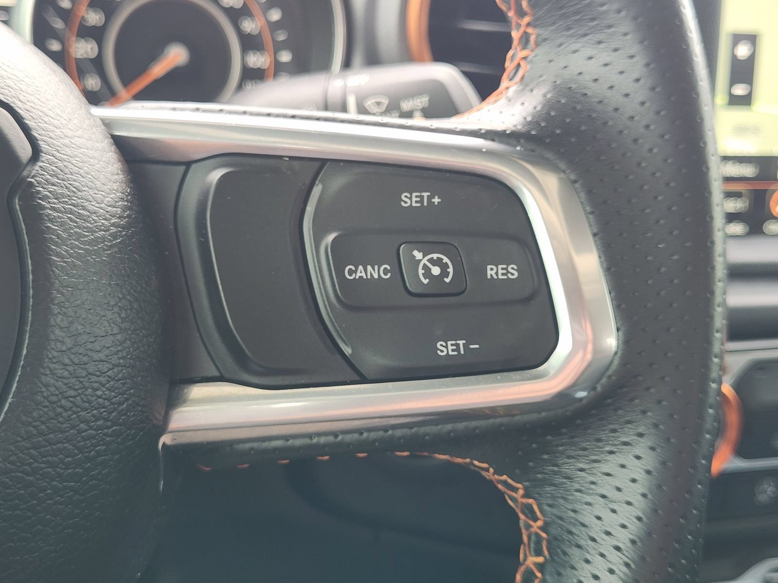 Used 2023 Jeep Gladiator Mojave w/ LED Lighting Group AWD/4WD image 30