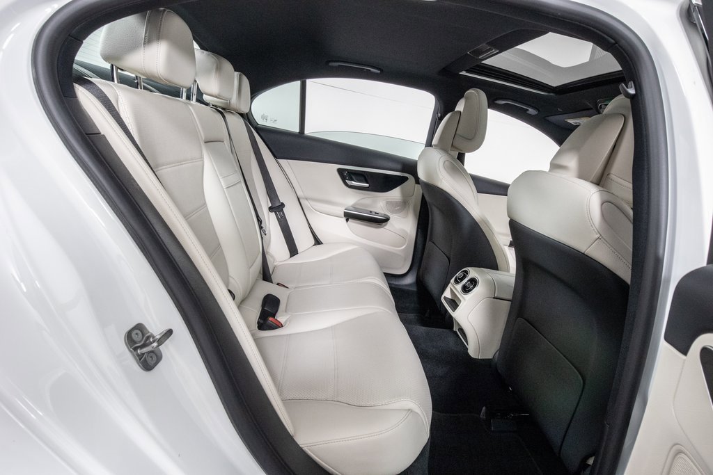 Used 2024 Mercedes-Benz C 300 4MATIC Sedan image 11