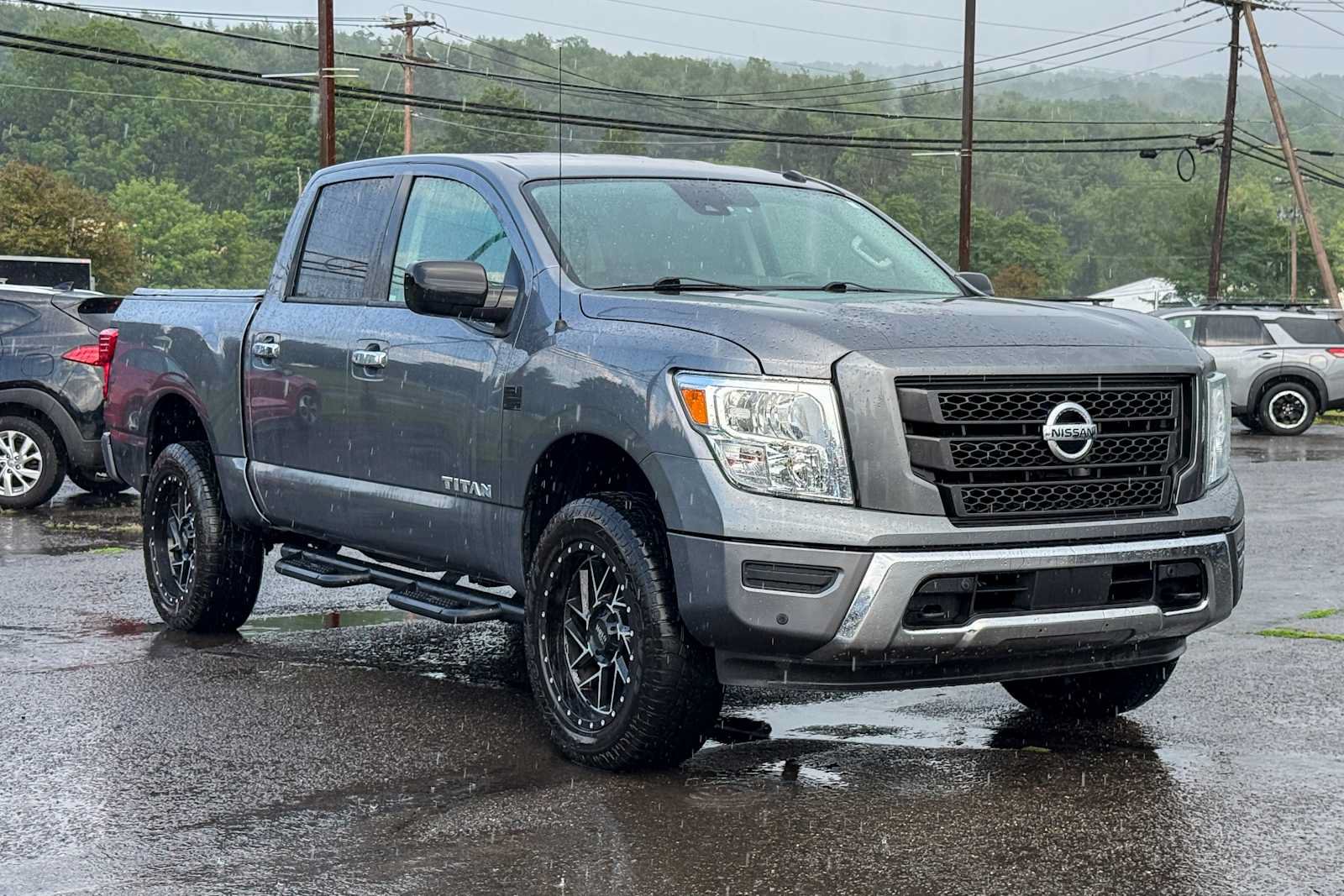 Used 2021 Nissan Titan SV w/ SV Convenience Package
