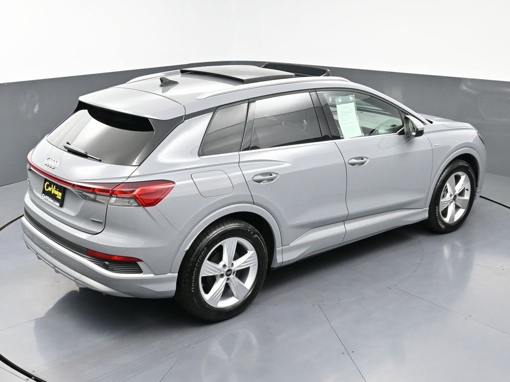 Used 2024 Audi Q4 e-tron Premium w/ Convenience Package image 44