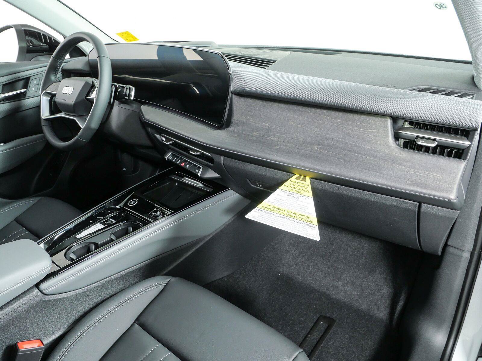 New 2026 Audi Q3 quattro 2.0T AWD/4WD image 25