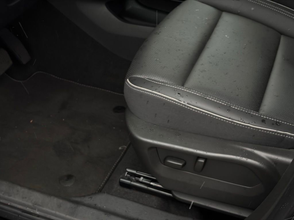 Used 2023 Buick Envision Essence image 12