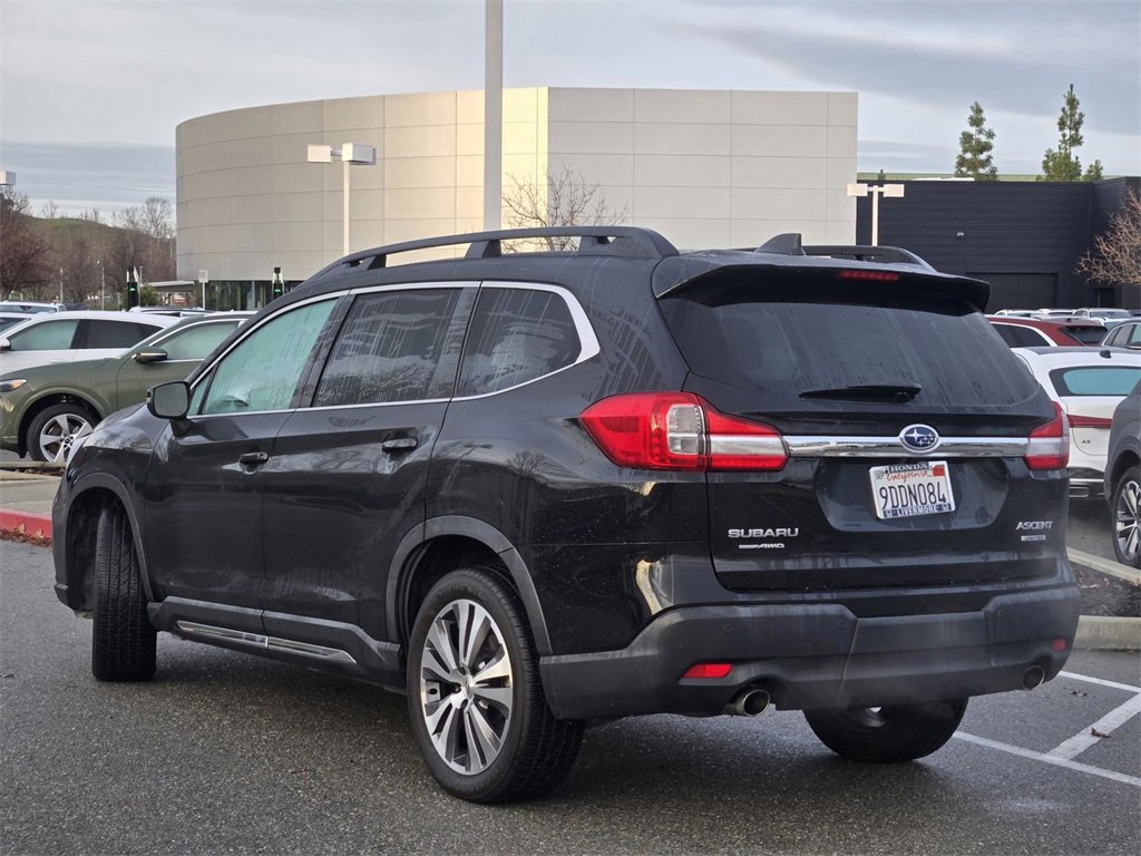 Used 2022 Subaru Ascent Limited image 8