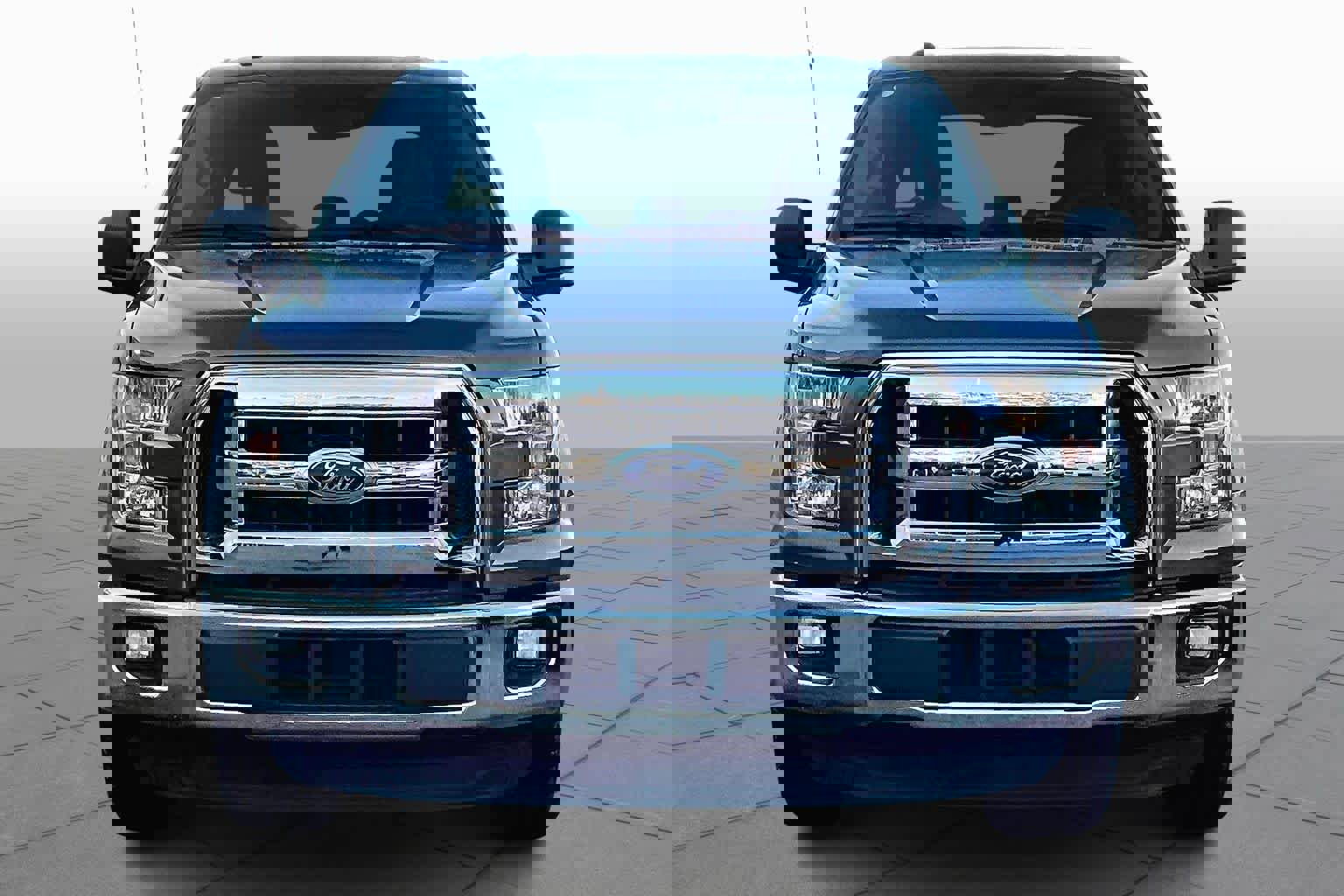 Used 2016 Ford F150 XLT image 4