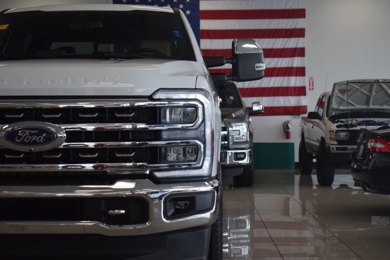 Used 2023 Ford F250 Lariat w/ Chrome Package AWD/4WD image 9