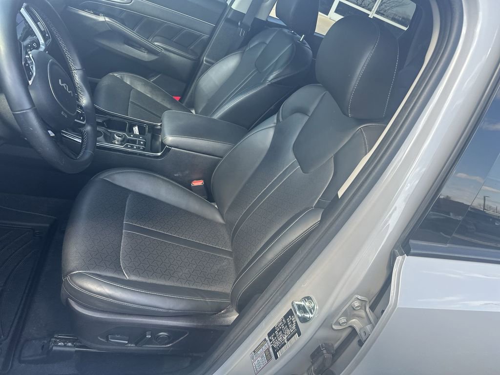 Used 2022 Kia Sorento SX image 13