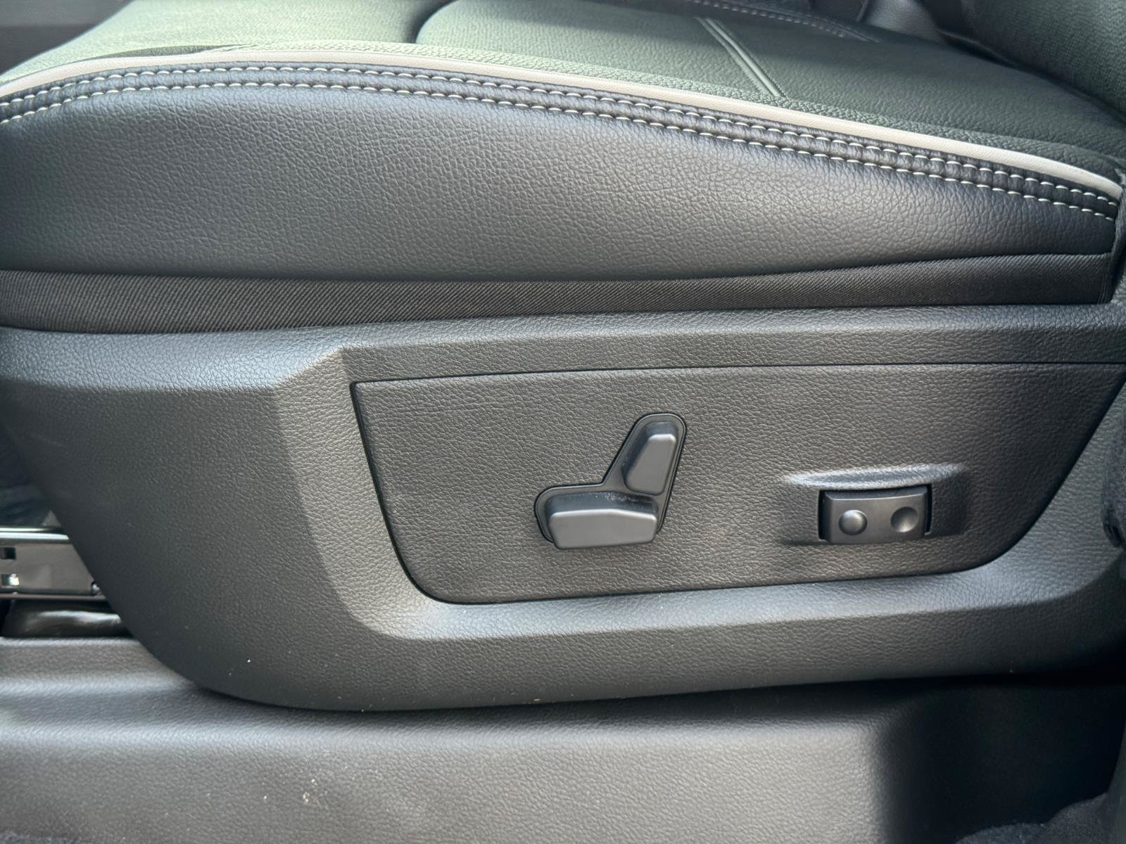 New 2027 RAM 2500 Laramie AWD/4WD image 19