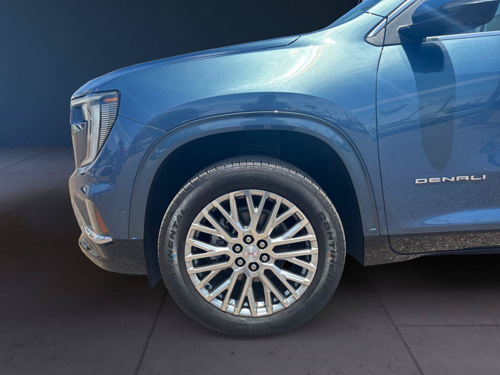 Certified 2024 GMC Acadia Denali w/ Super Cruise Package FWD image 14