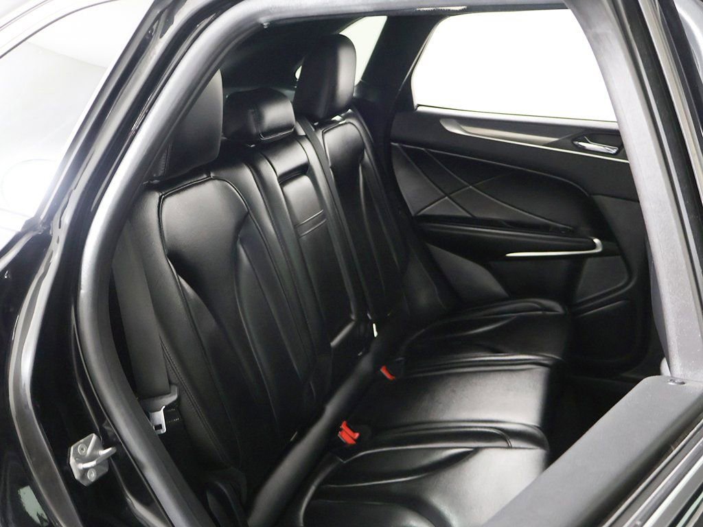 Used 2019 Lincoln MKC Premiere image 24