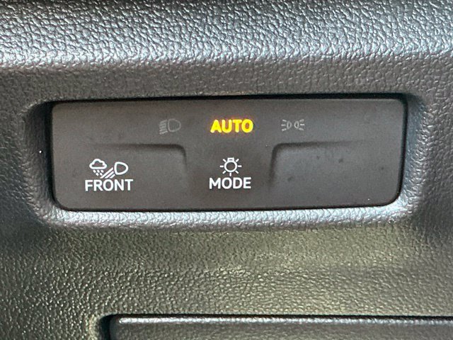 Certified 2025 Volkswagen Tiguan SEL R-Line AWD/4WD image 34
