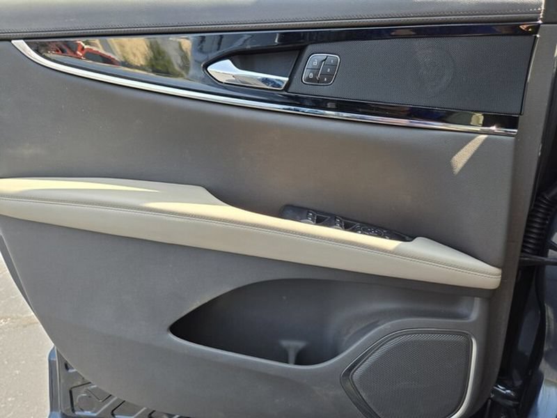 Used 2023 Lincoln Nautilus AWD w/ Premium Package image 36