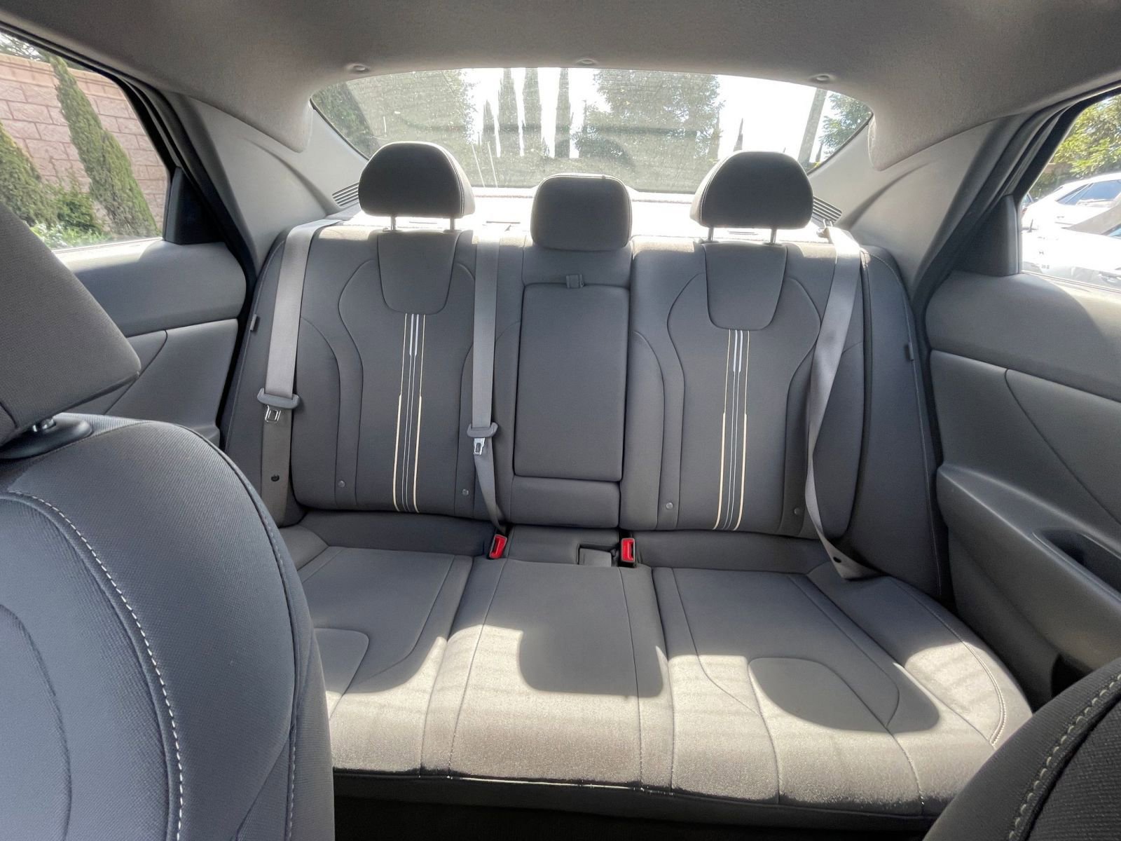Used 2025 Hyundai Elantra SEL FWD image 39