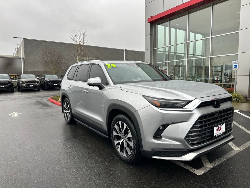 Used 2024 Toyota Grand Highlander AWD Hybrid image 1