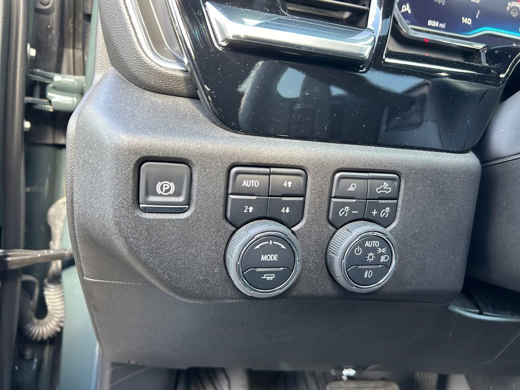 Used 2025 Chevrolet Silverado 1500 LTZ w/ LTZ Premium Package AWD/4WD image 21