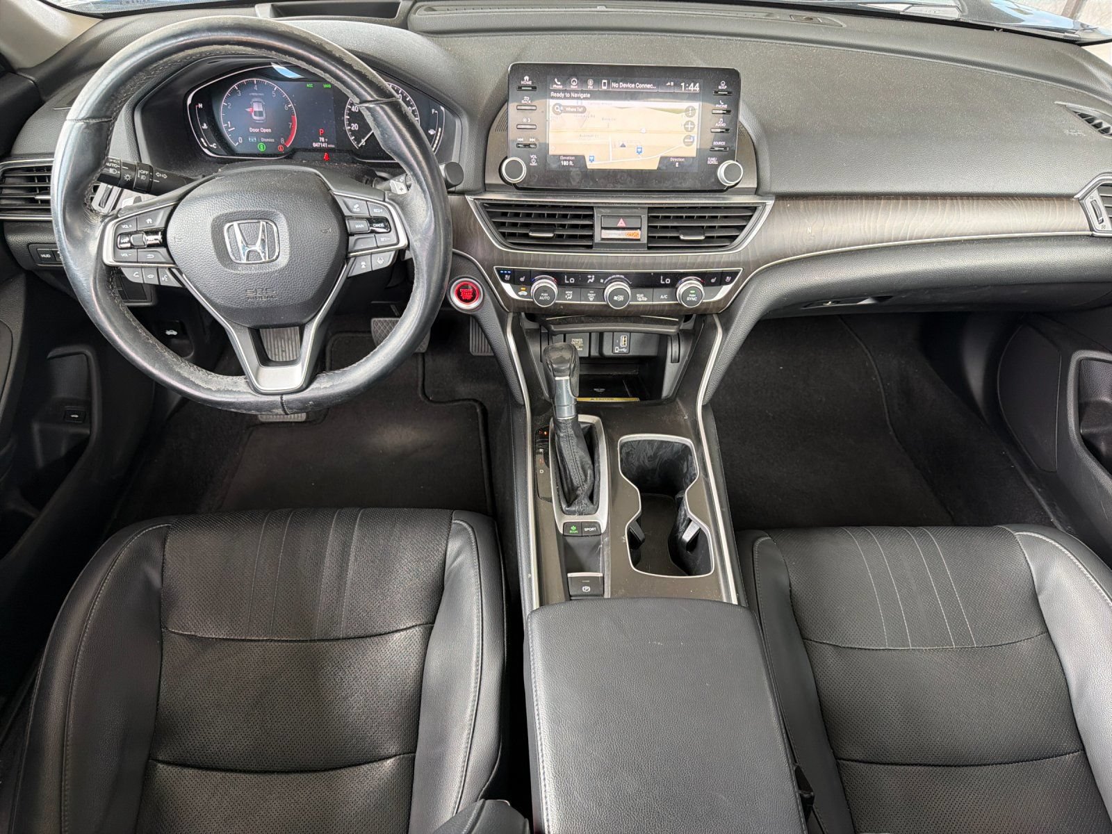 Used 2018 Honda Accord Touring image 12