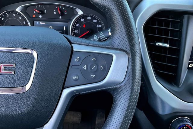 Used 2023 GMC Acadia SLE w/ Driver Convenience Package image 12
