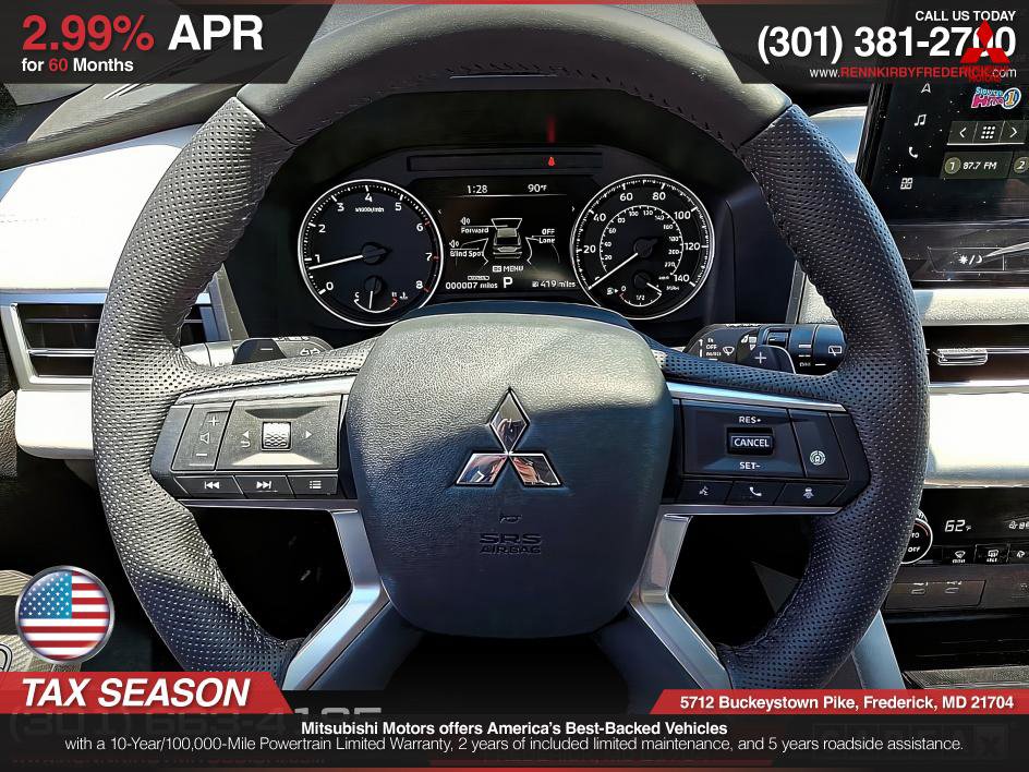 Used 2025 Mitsubishi Outlander SE image 15