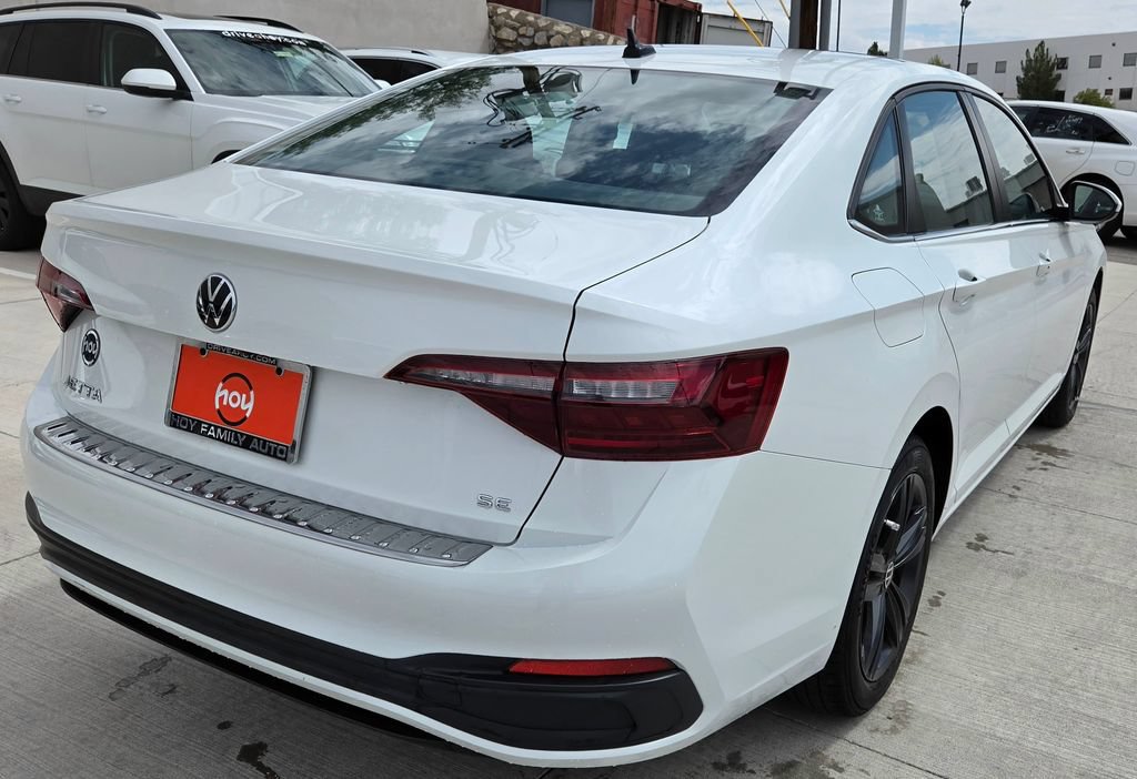 Used 2023 Volkswagen Jetta SE FWD image 11