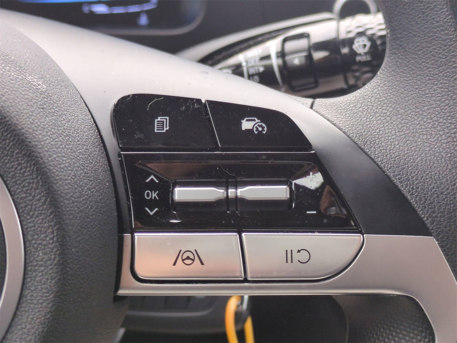 New 2025 Hyundai Elantra SE image 33