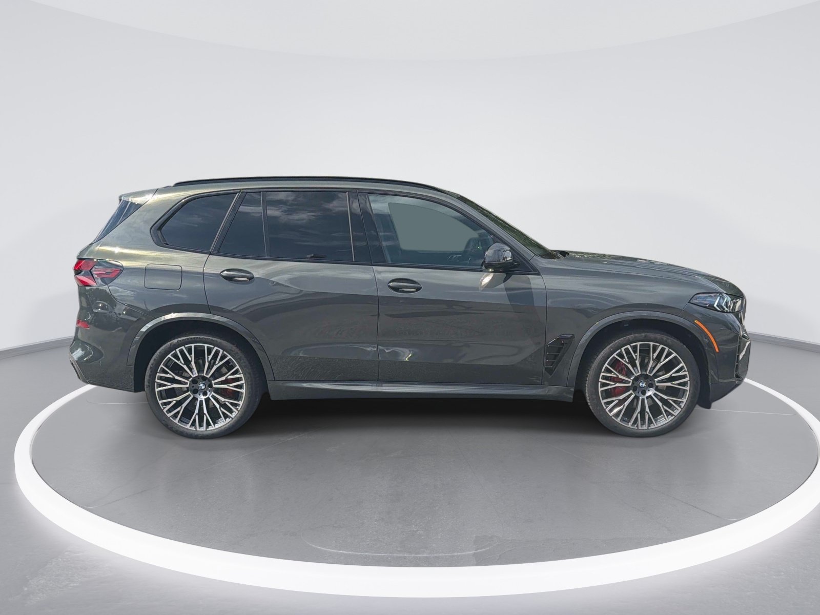 New 2026 BMW X5 xDrive40i w/ Executive Package AWD/4WD image 2