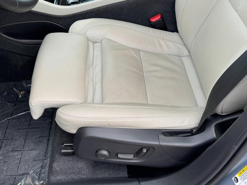 Certified 2023 Volvo XC40 B5 Plus w/ Driver Assist Package image 25