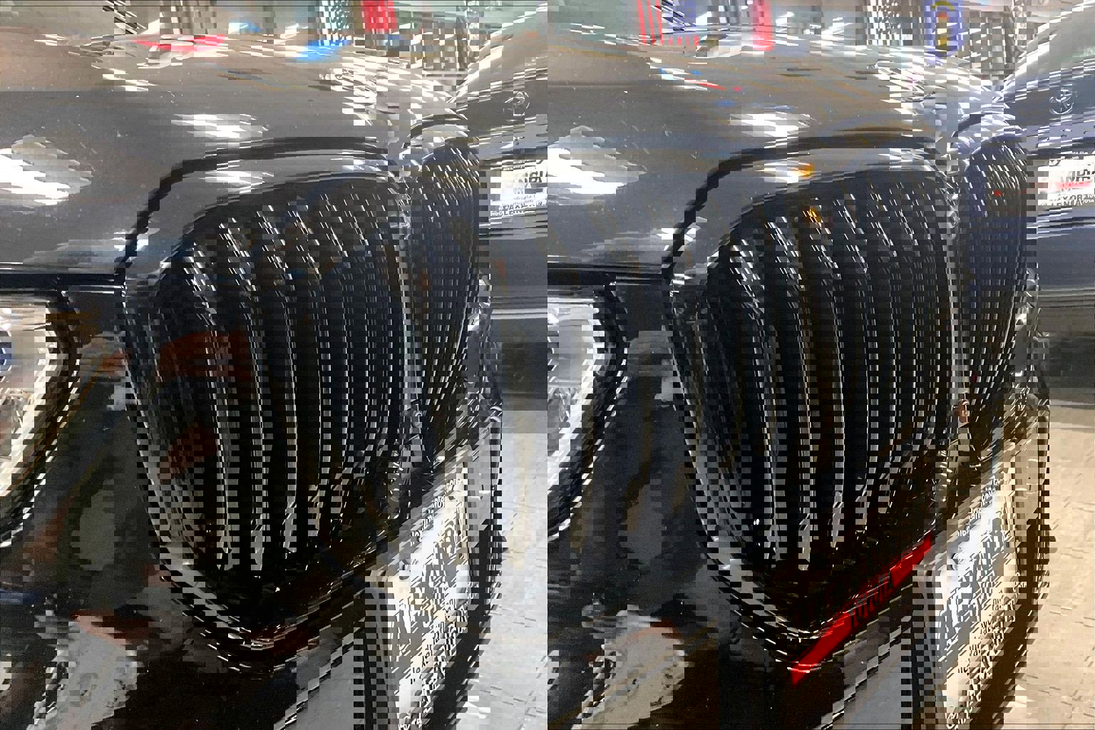 Used 2023 BMW X5 M50i w/ Executive Package image 29