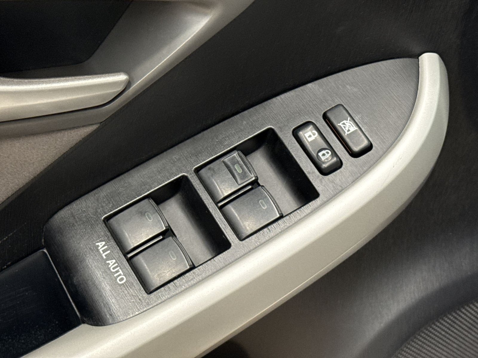 Used 2013 Toyota Prius Three FWD image 16