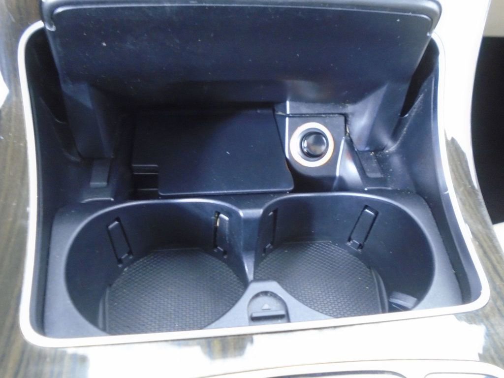 Used 2017 Mercedes-Benz GLC 300 4MATIC image 22