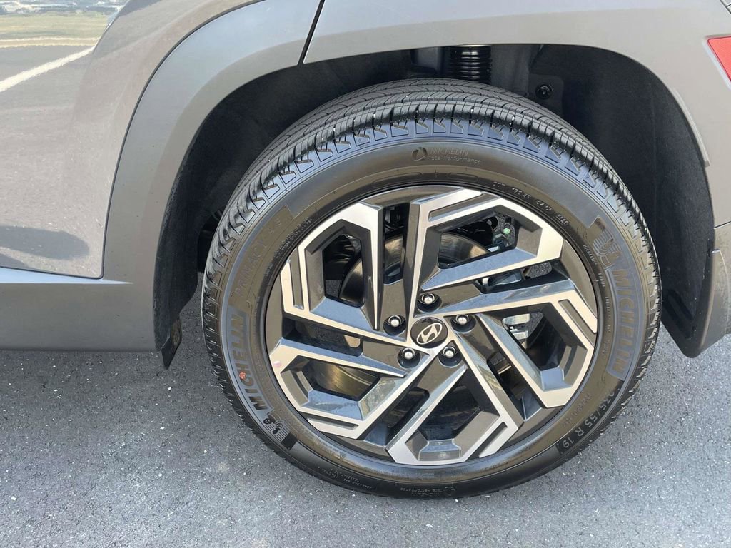 Certified 2026 Hyundai Tucson Limited AWD/4WD image 29