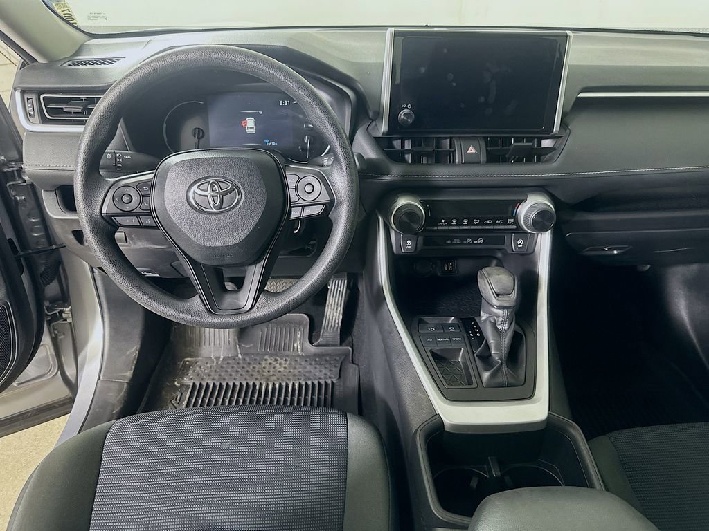 Used 2024 Toyota RAV4 LE image 17