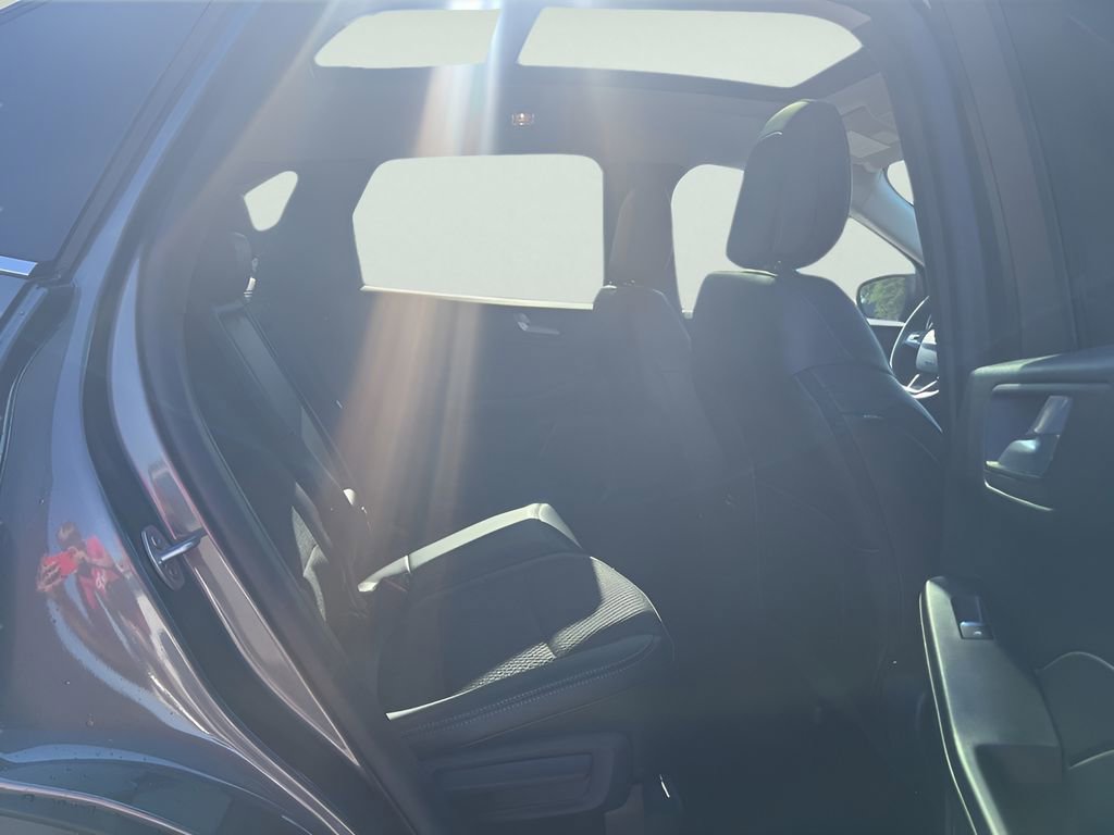 New 2025 Ford Escape SE w/ Class II Trailer Tow Package image 10