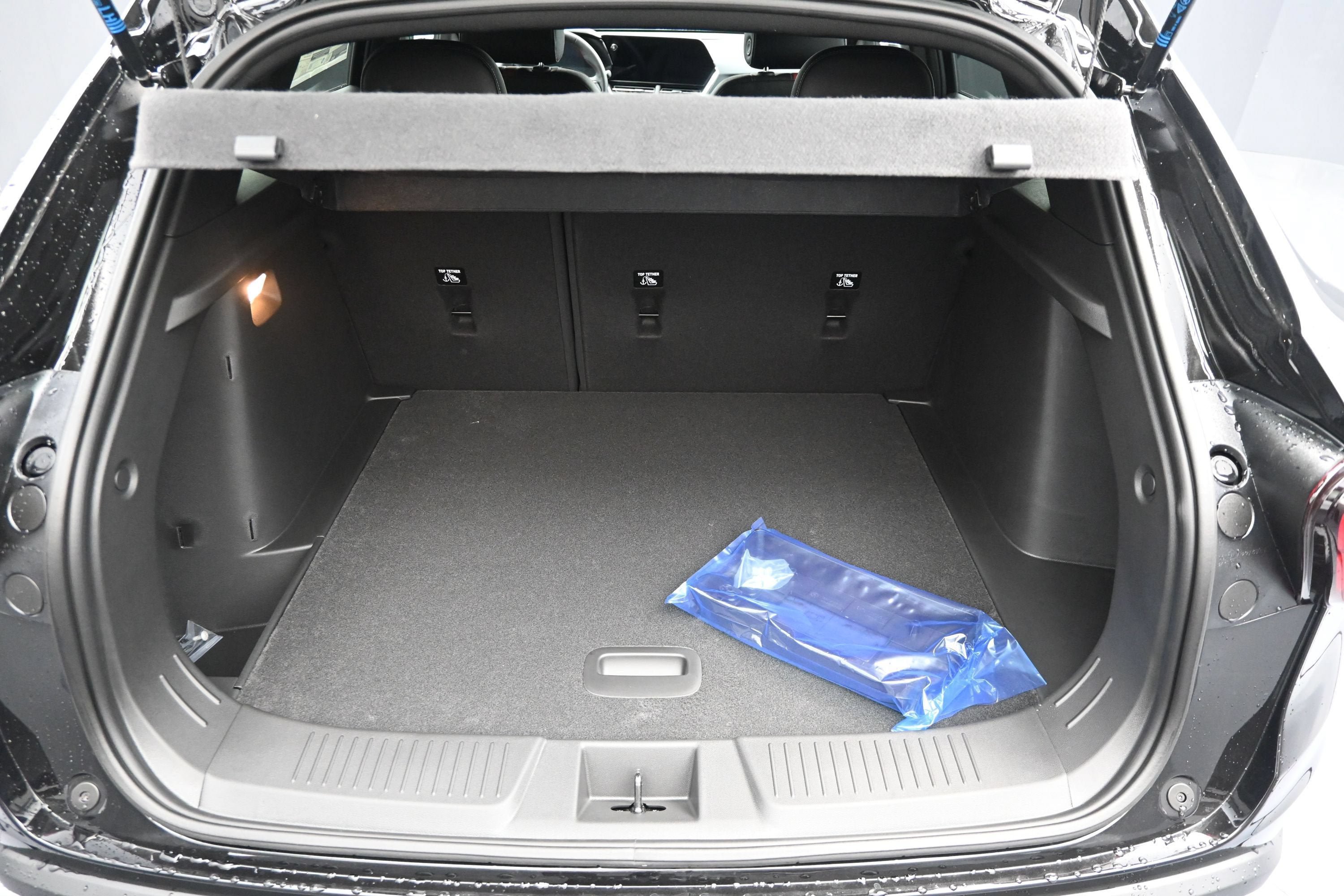 New 2026 Chevrolet Trax RS w/ Sunroof Package FWD image 29