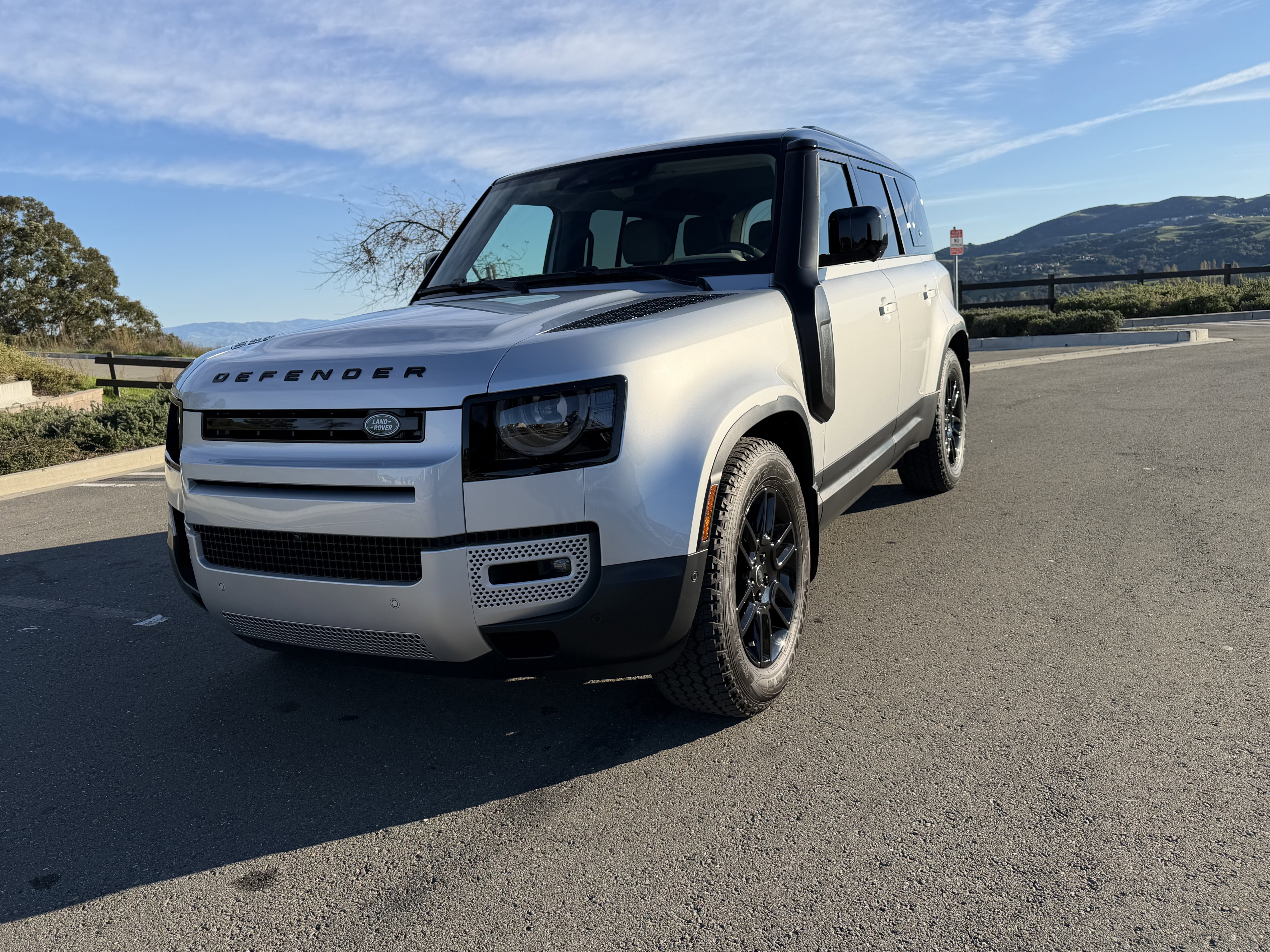 Used 2023 Land Rover Defender 110 S image 12