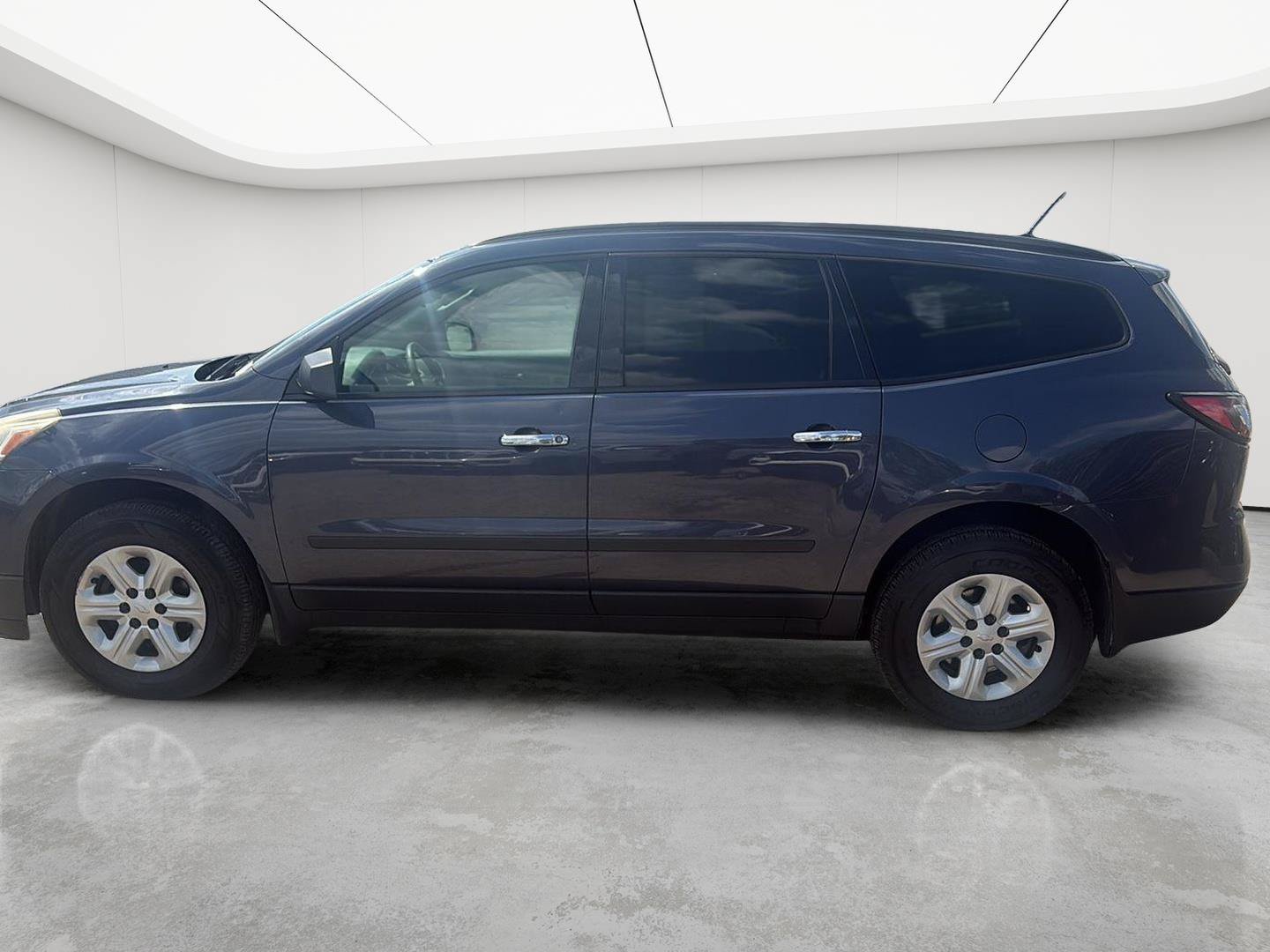 Used 2013 Chevrolet Traverse LS FWD image 7