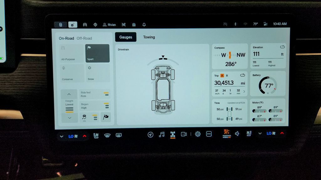 Used 2024 Rivian R1S Adventure AWD/4WD image 18