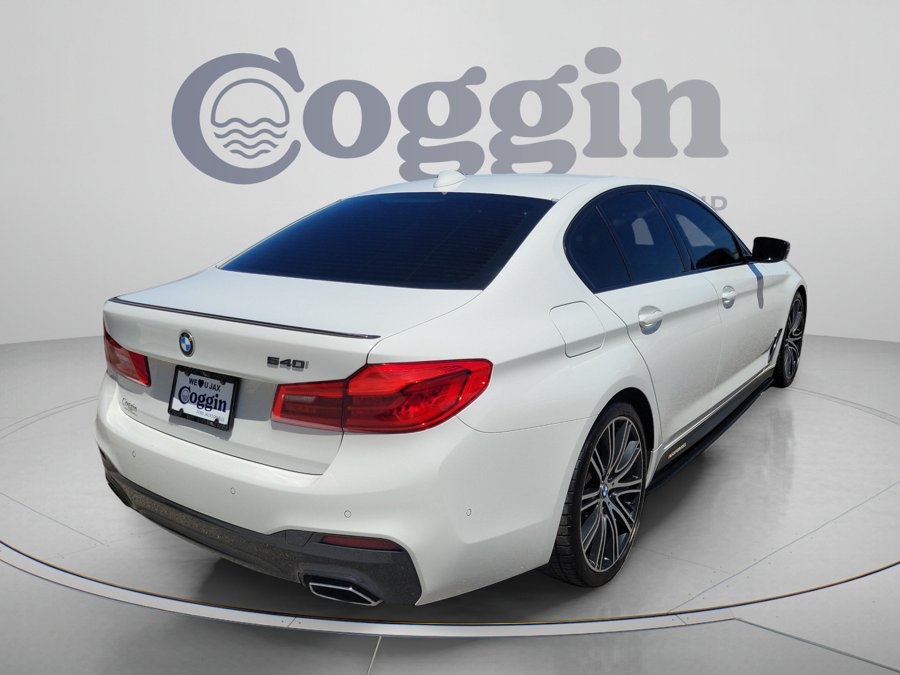 Used 2020 BMW 540i w/ M Sport Package RWD image 3