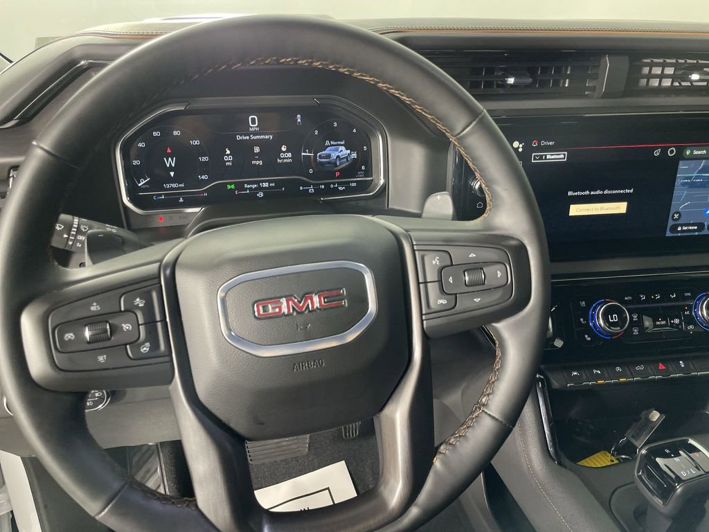 Used 2025 GMC Sierra 1500 AT4 w/ Technology Package image 11