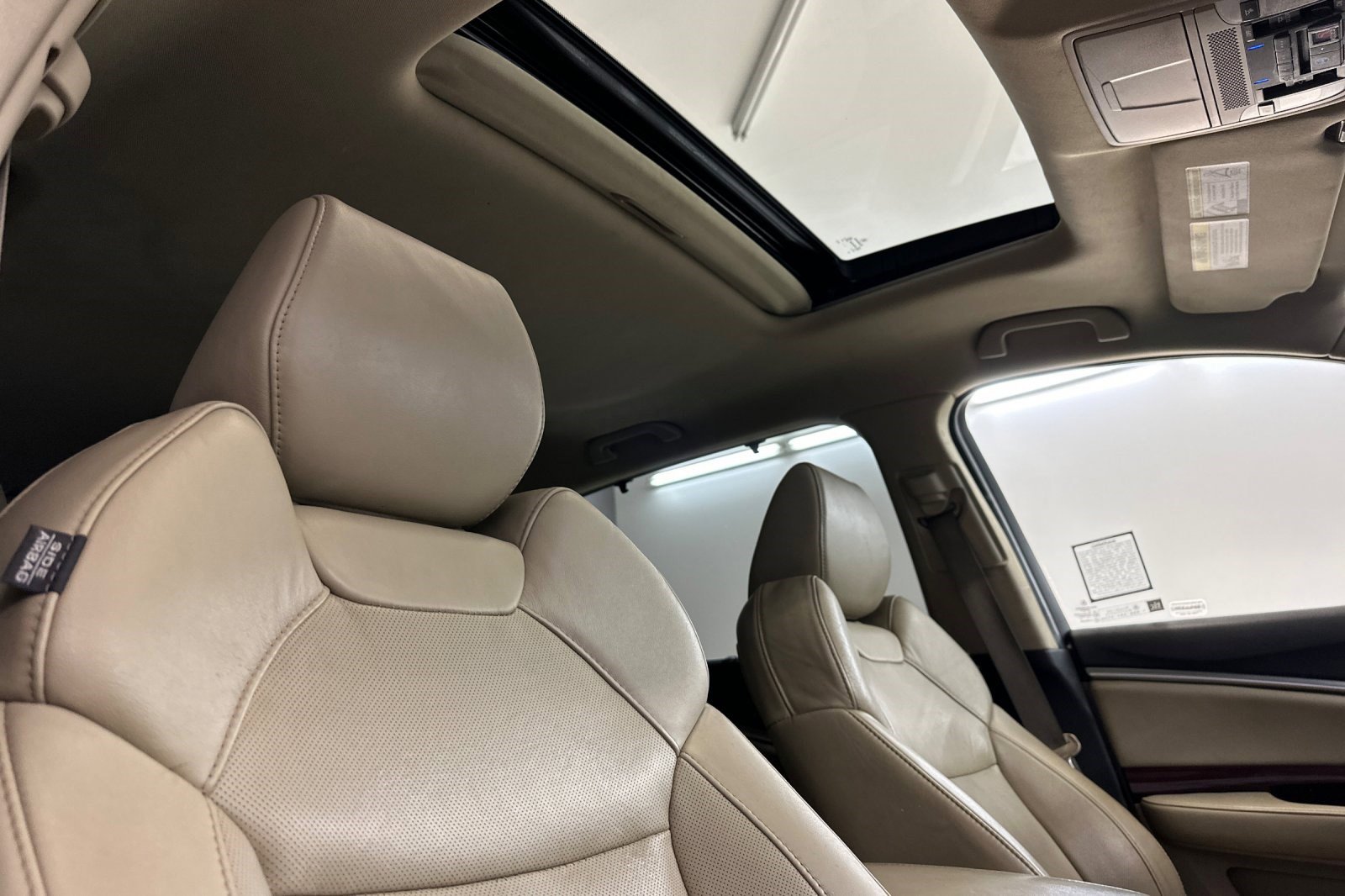 Used 2016 Acura MDX SH-AWD image 25