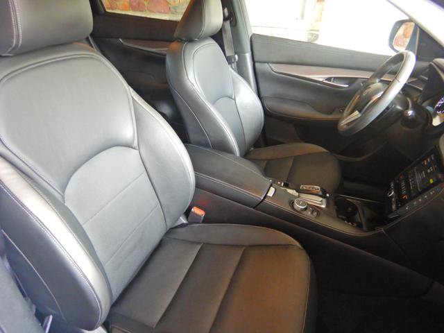 Used 2023 INFINITI QX50 Luxe AWD/4WD image 15