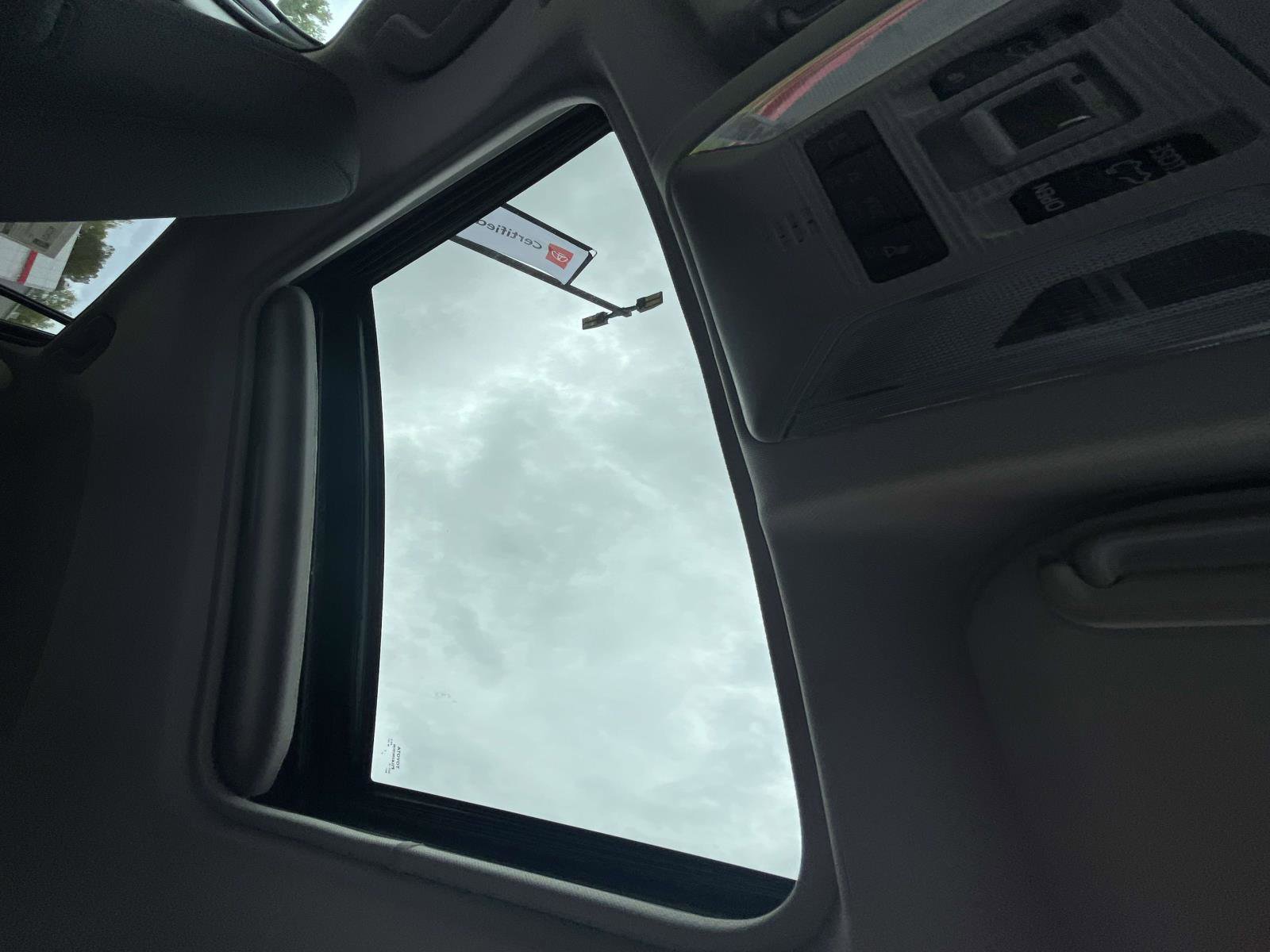 New 2025 Toyota RAV4 XLE w/ Convenience Package image 30