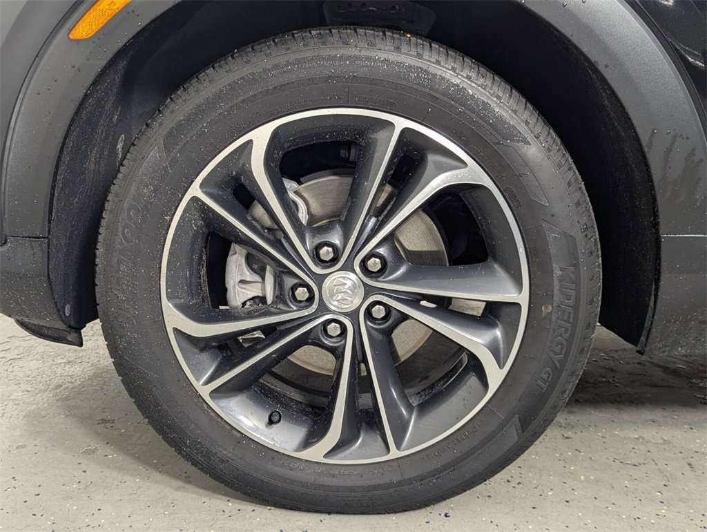 Used 2023 Buick Encore GX Select w/ Safety Package II image 9