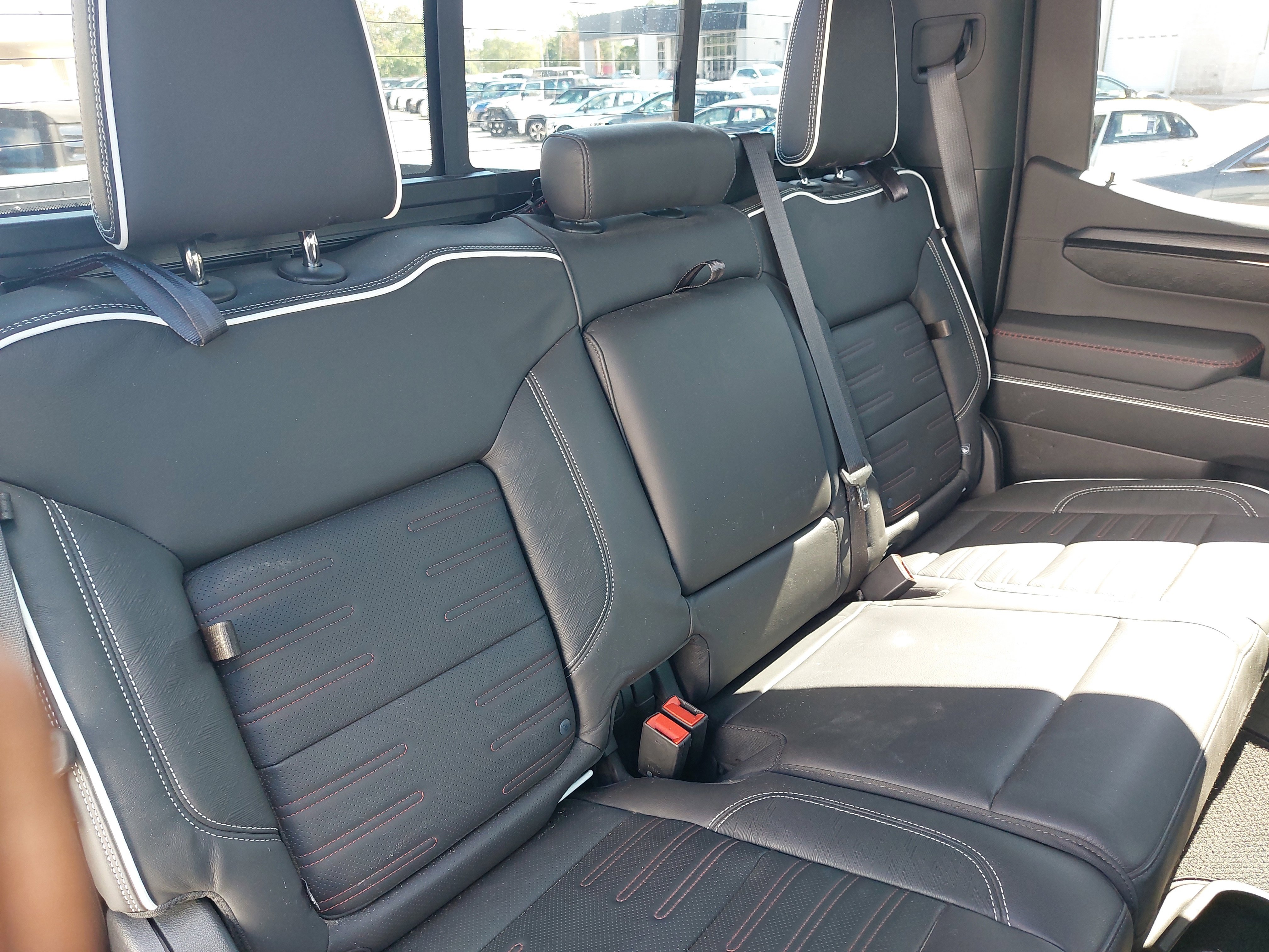 Used 2024 GMC Sierra 1500 AT4X image 11