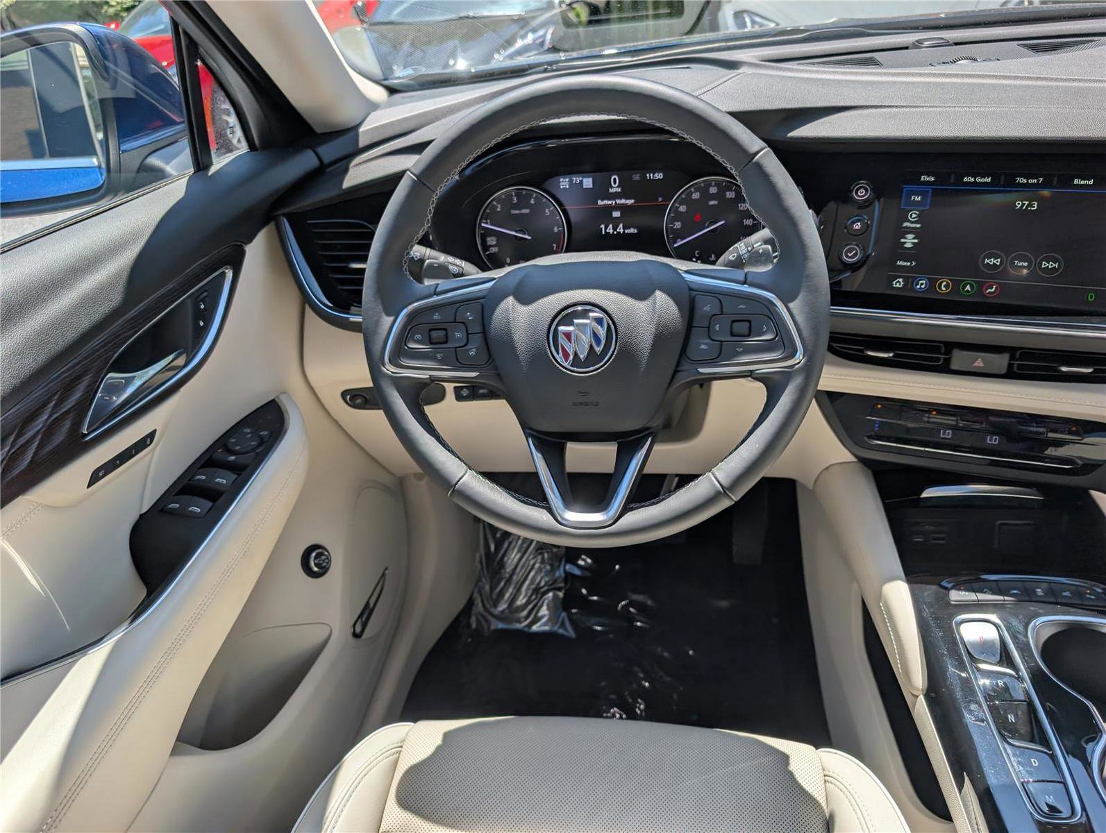Used 2023 Buick Envision Avenir AWD/4WD image 19