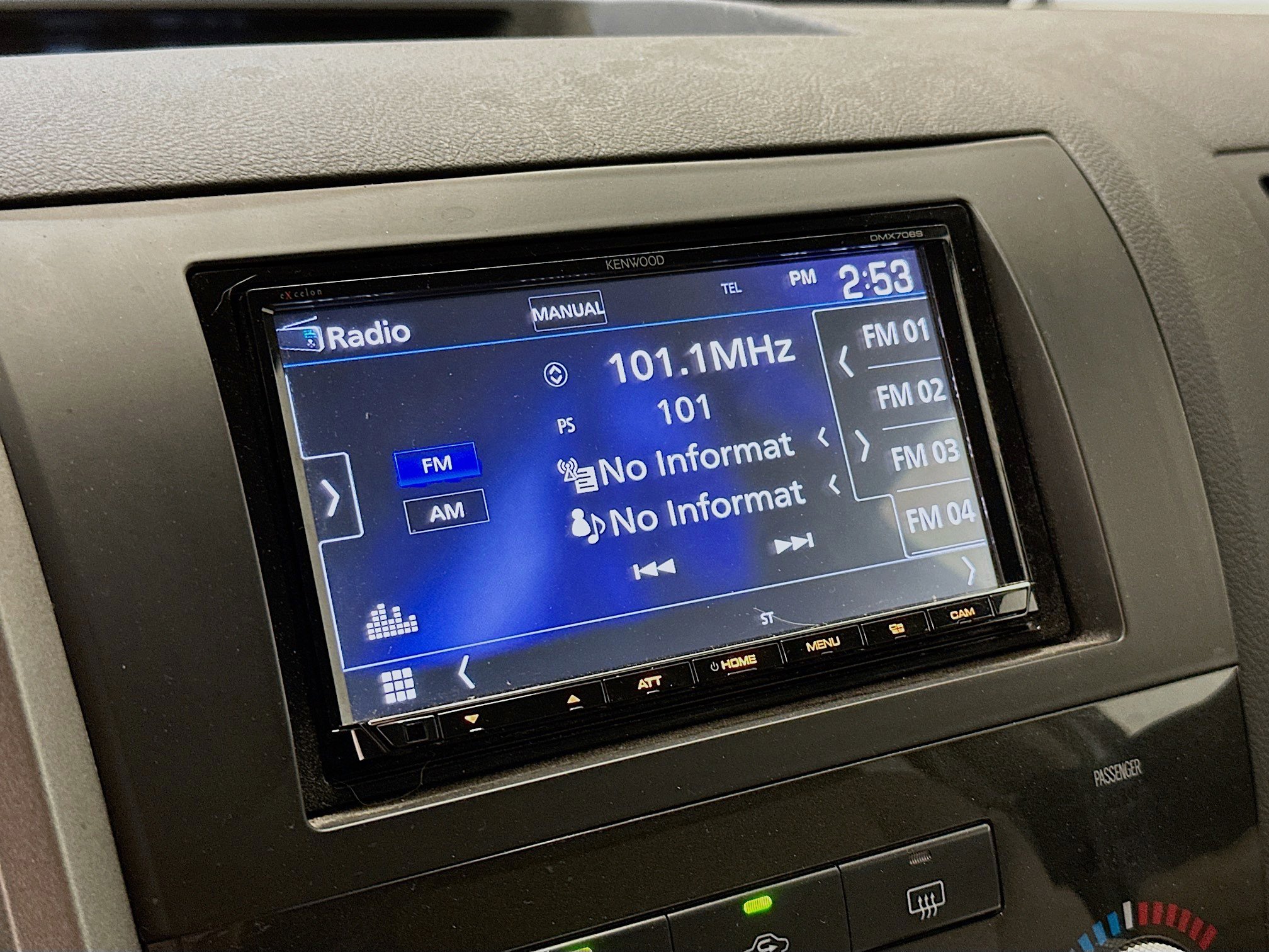 Used 2012 Toyota Tundra 4x4 CrewMax w/ Tow Pkg image 21