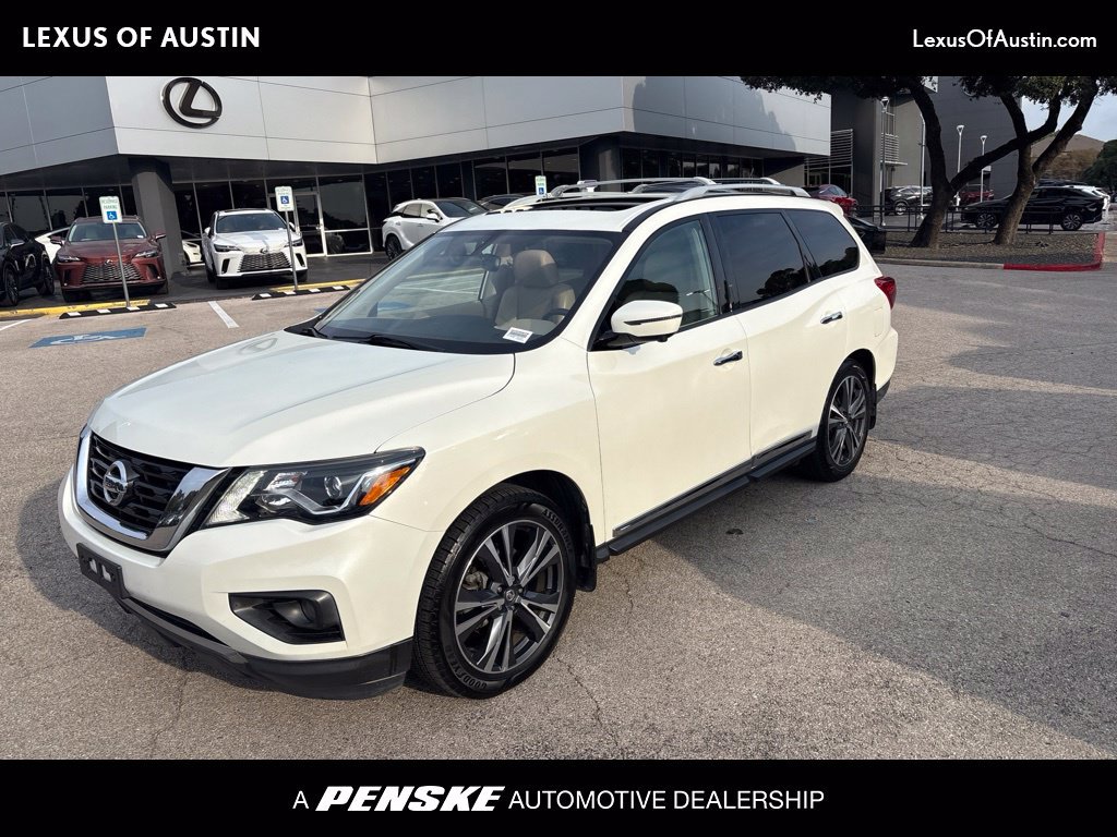 Used 2018 Nissan Pathfinder Platinum FWD image 1