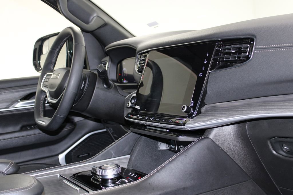 Used 2024 Jeep Wagoneer Series III image 33