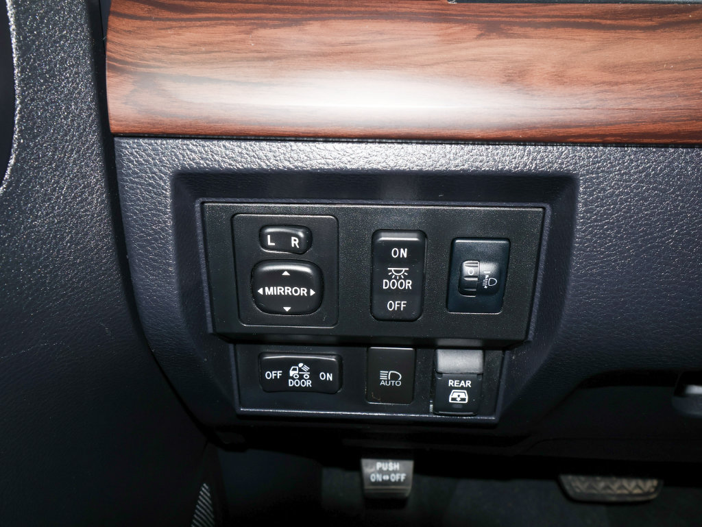 Used 2020 Toyota Tundra Limited w/ Limited Premium Package AWD/4WD image 25