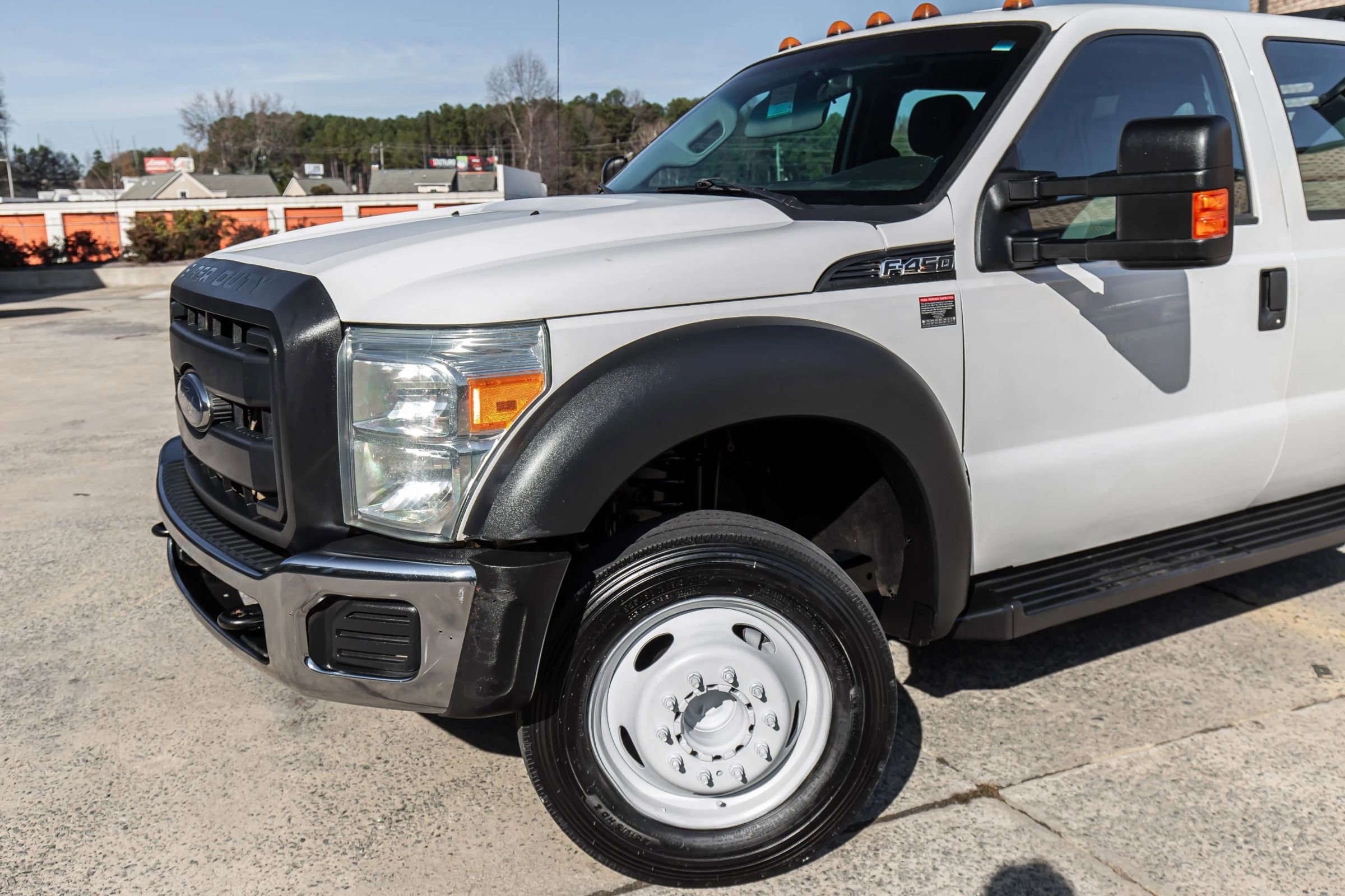 Used 2015 Ford F450 XL w/ Power Equipment Group image 3