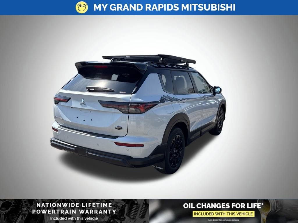 New 2026 Mitsubishi Outlander Trail Edition image 3