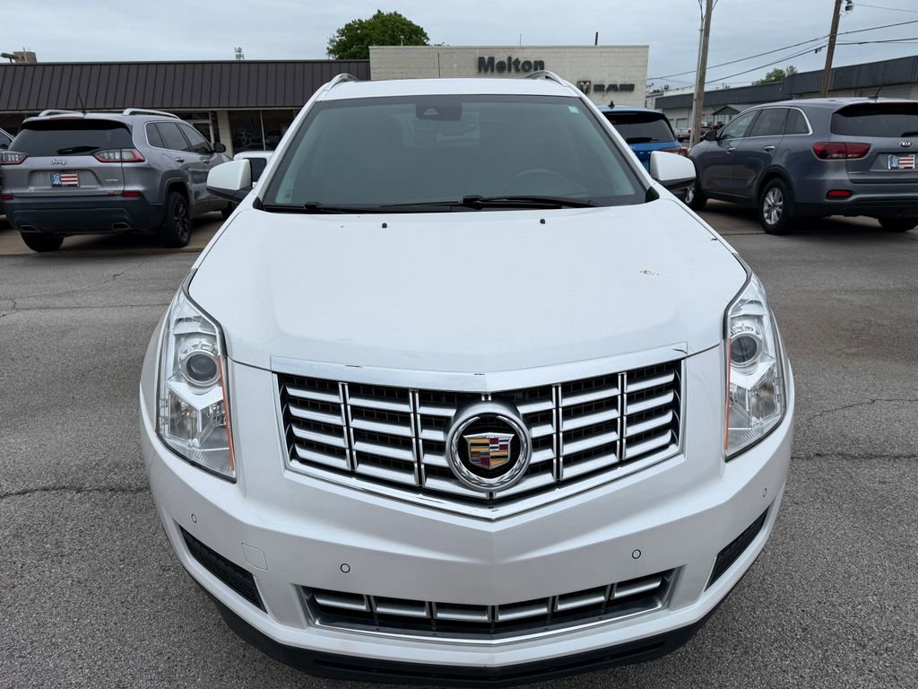Used 2016 Cadillac SRX Luxury w/ Driver Awareness Package FWD image 5